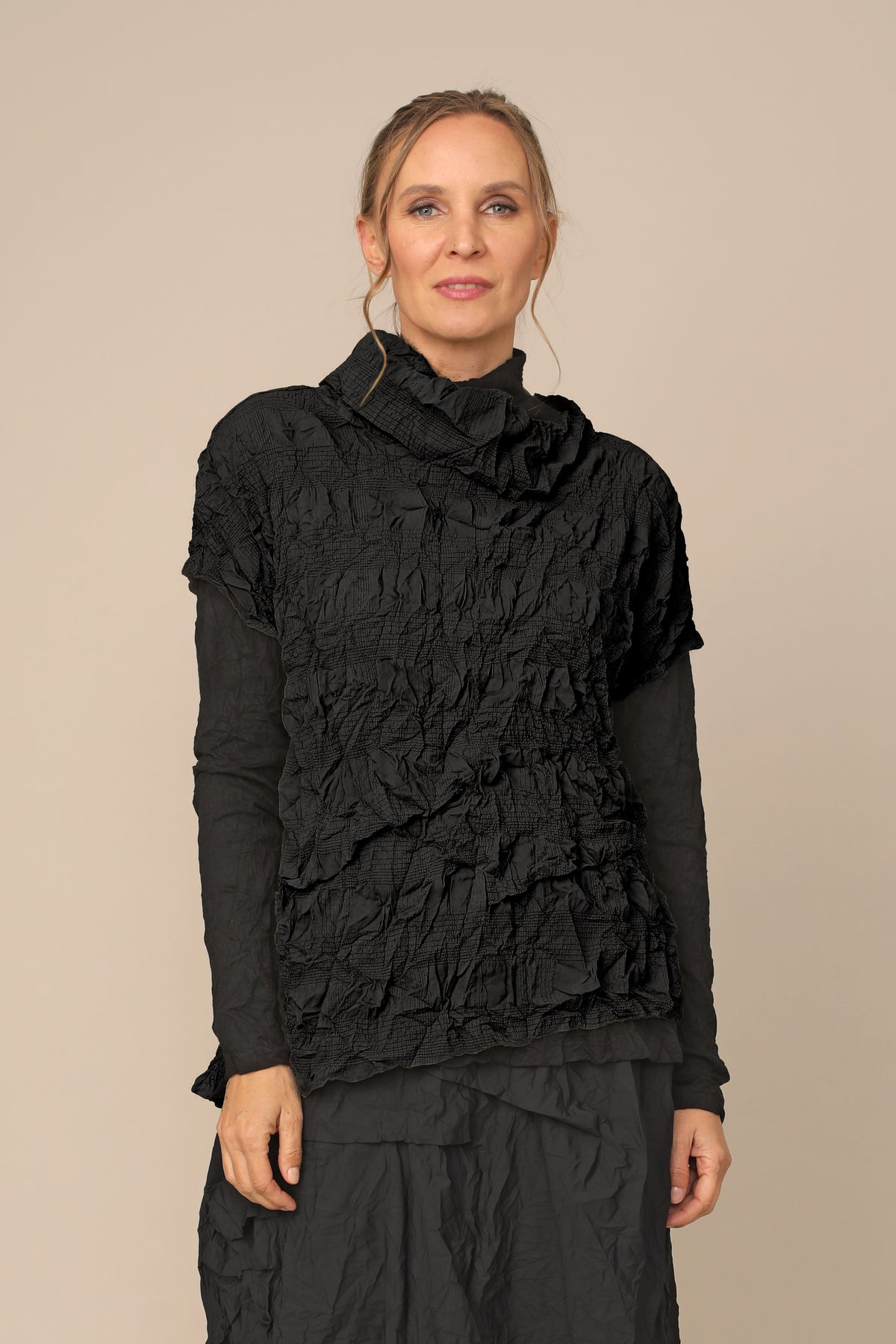 Anya Top