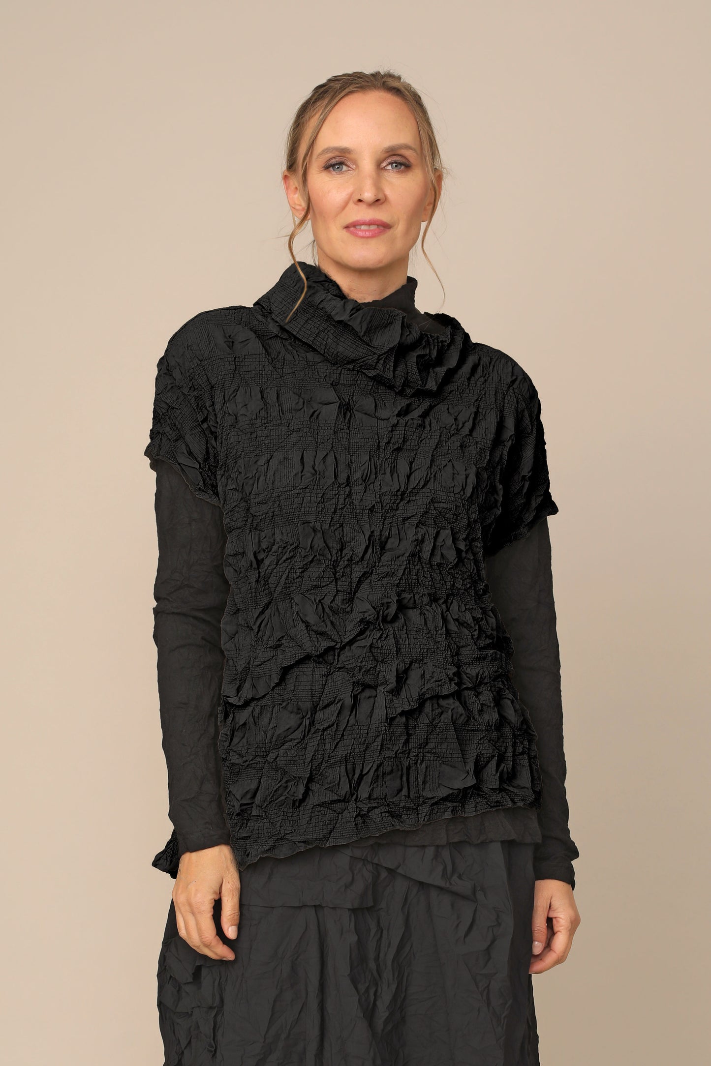 Anya Top