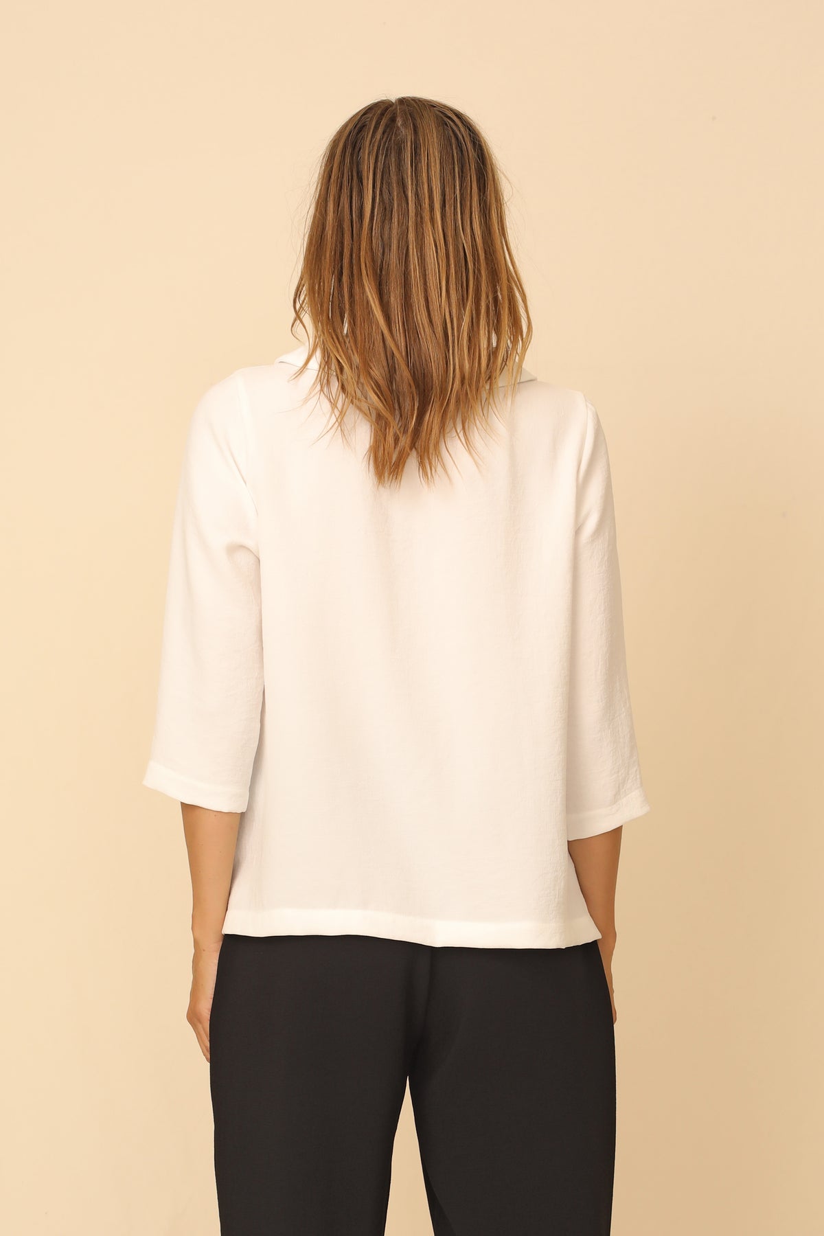 Akita Top