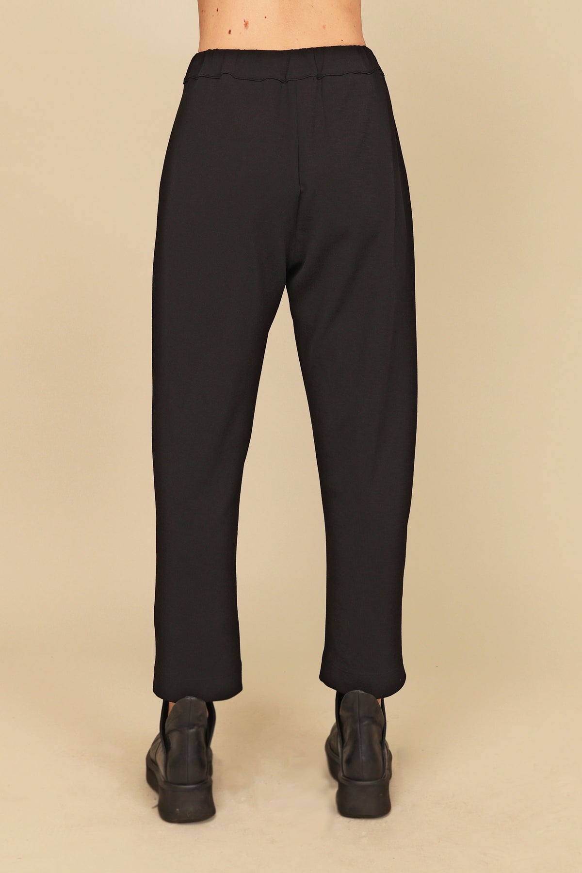 Maxine Pant