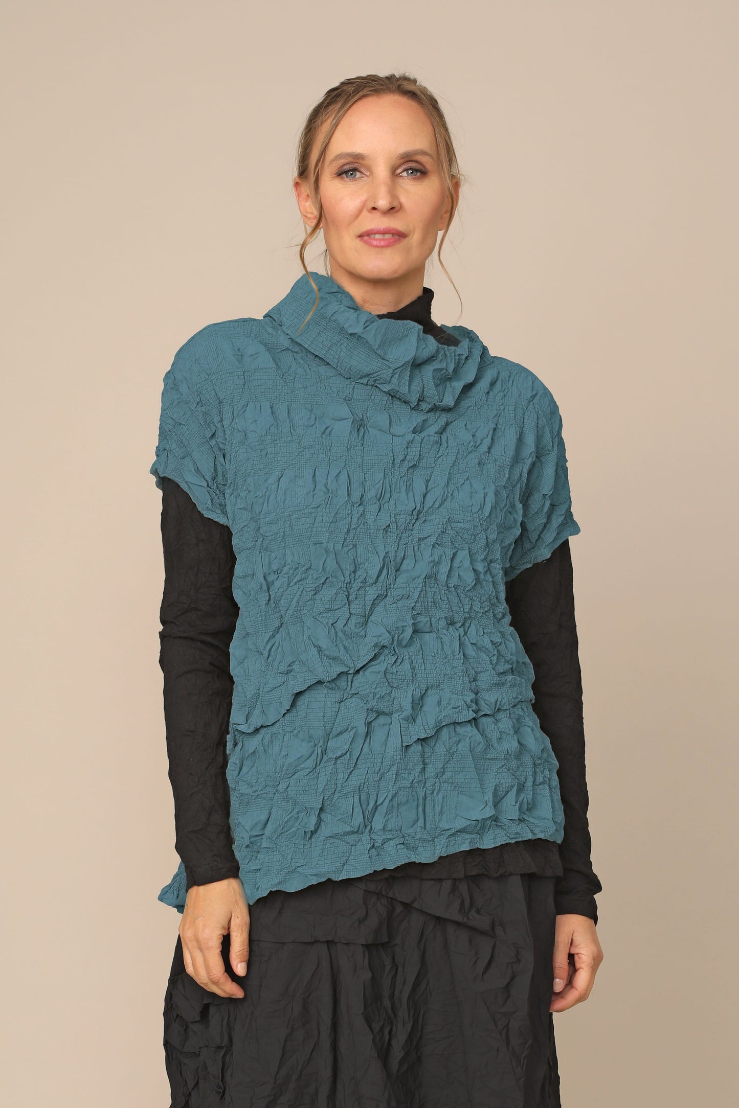 Anya Top