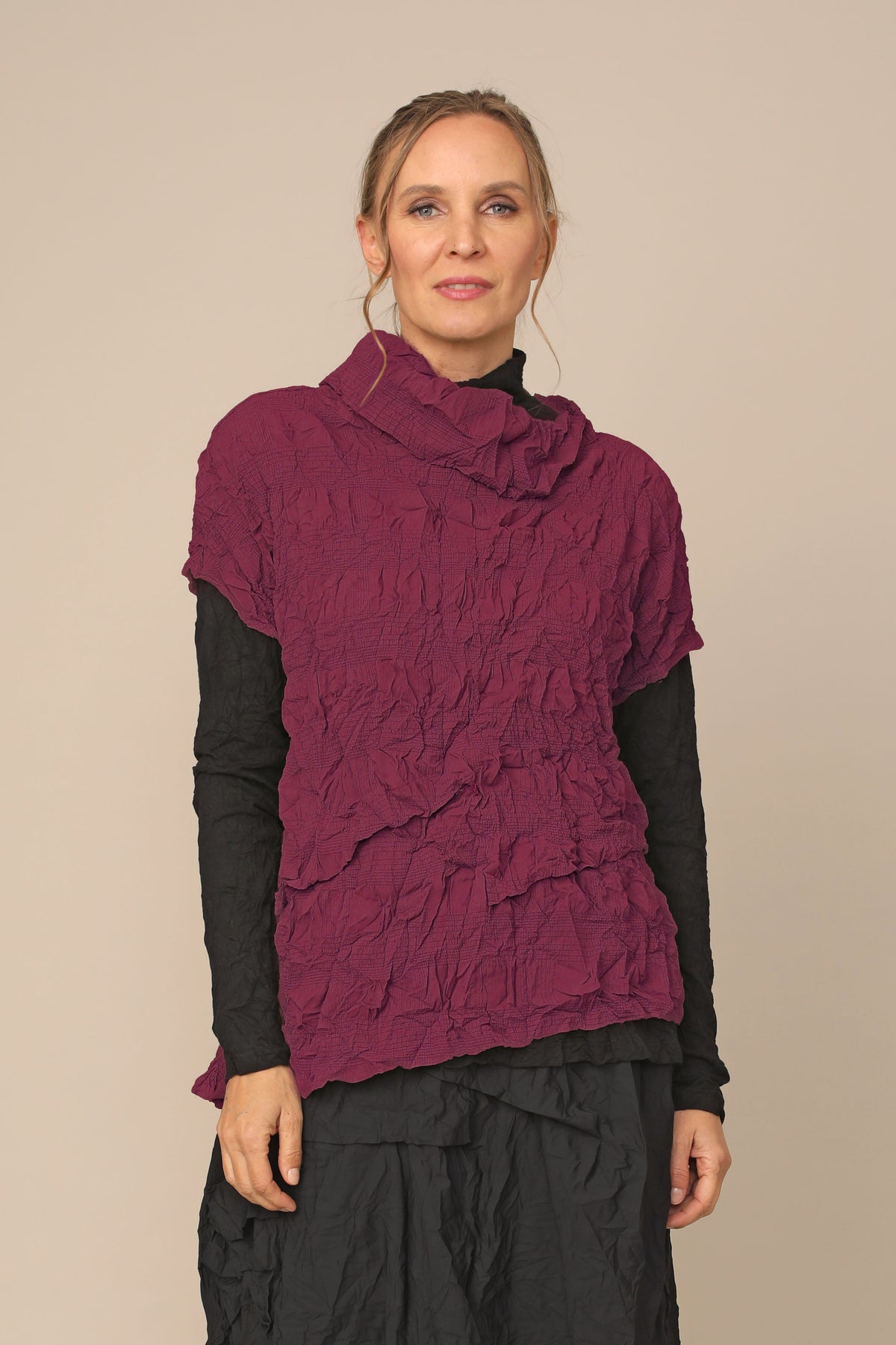 Anya Top