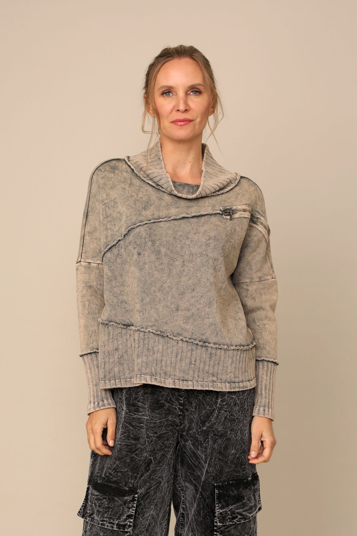 Elenore Top