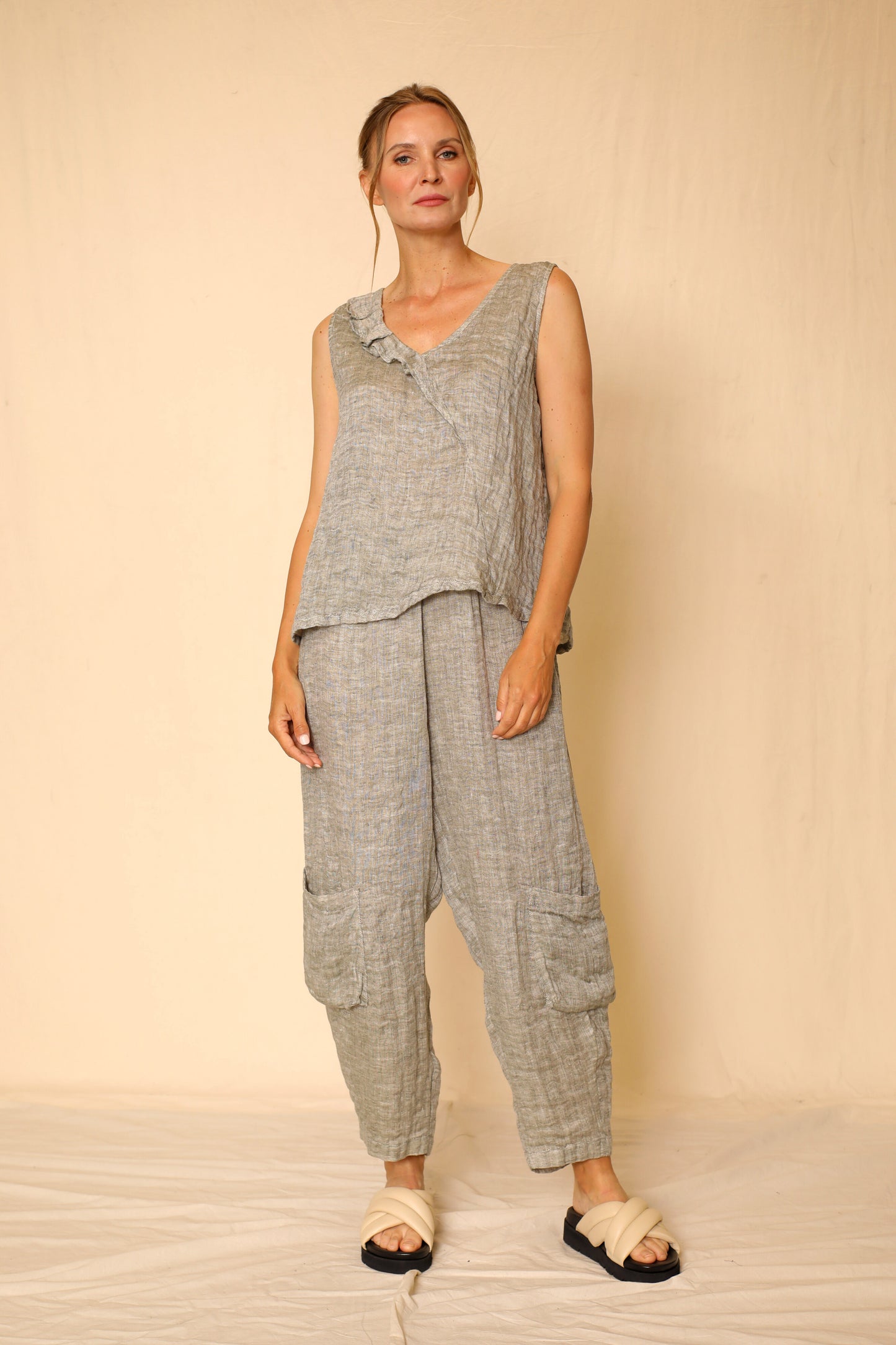 Salma Pant - 9L8814