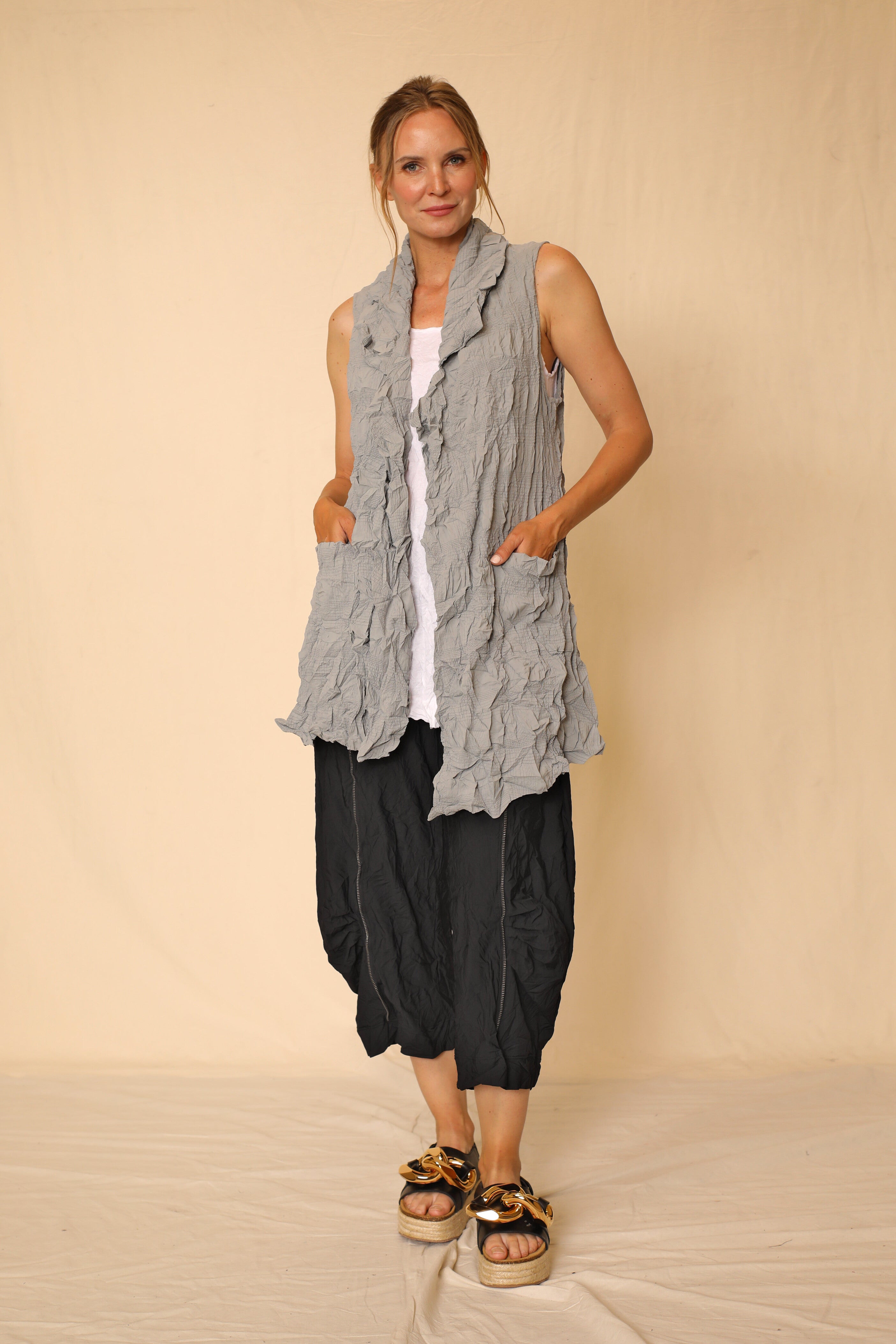 【極美品】maison de Dolce. candy tweed vest 20250207candy tweed vest