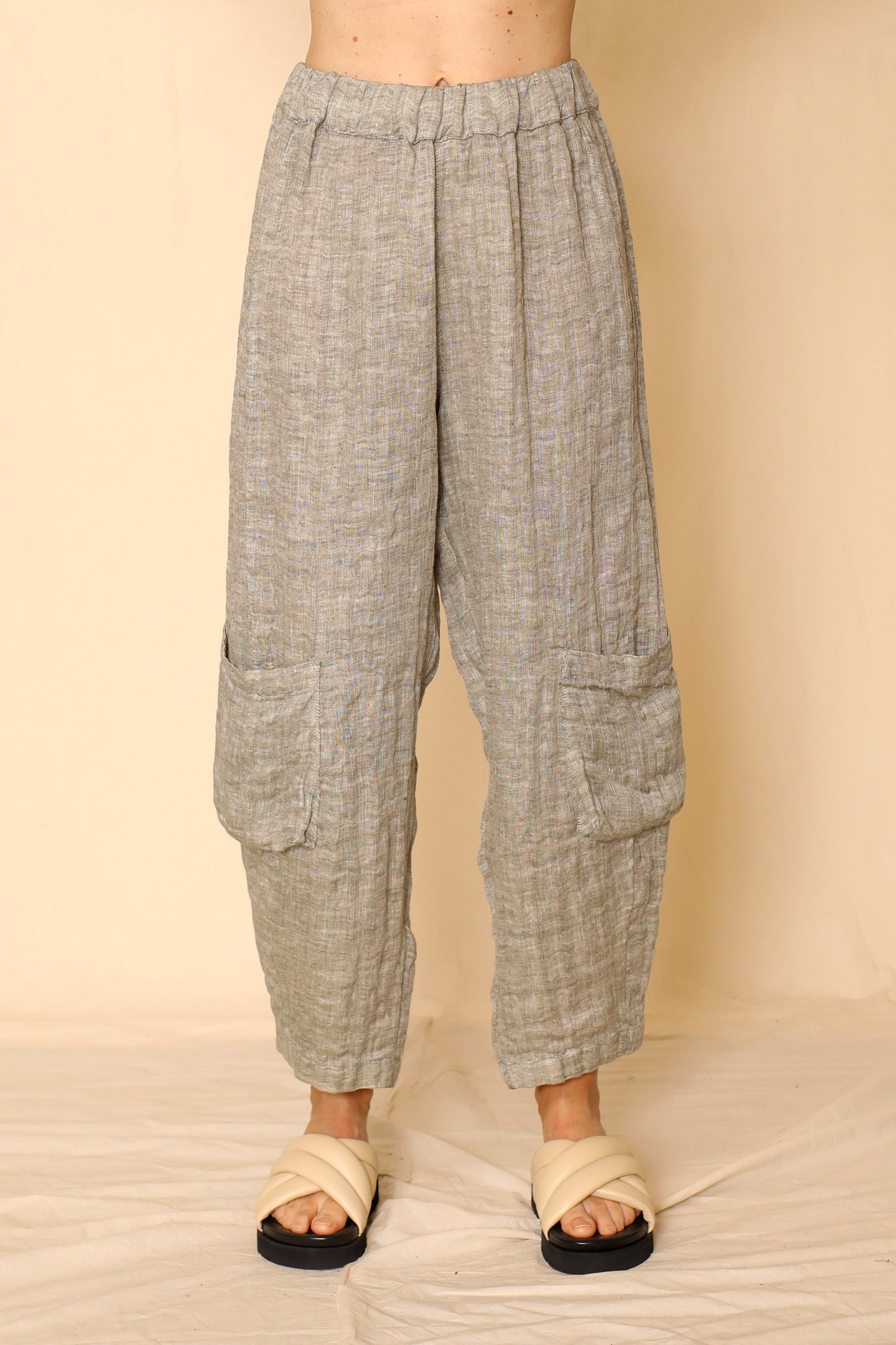 Salma Pant - 9L8814